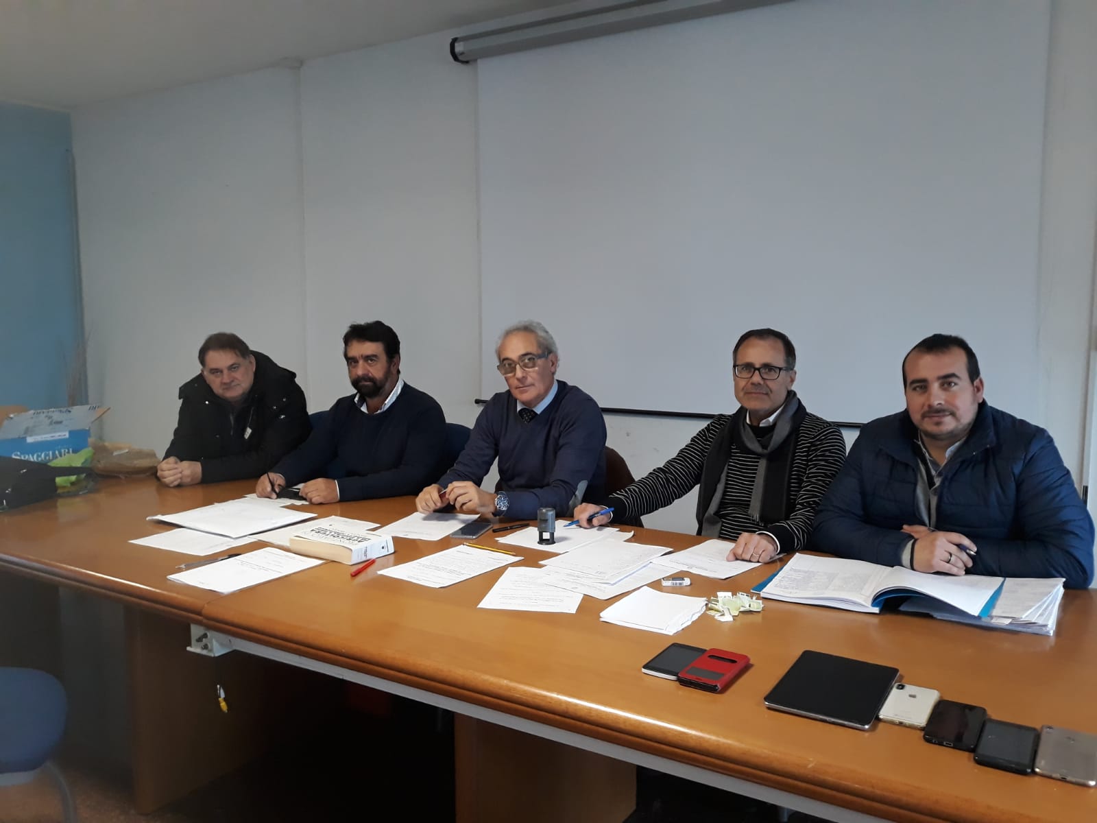 Nella foto, da sinistra, Dott. Pasquale Sale, Dott. Donato Cavaliere, Dott. Catello Di Martino, Dott. Angelo Paolucci, Dott. Antonello Ciufalo 